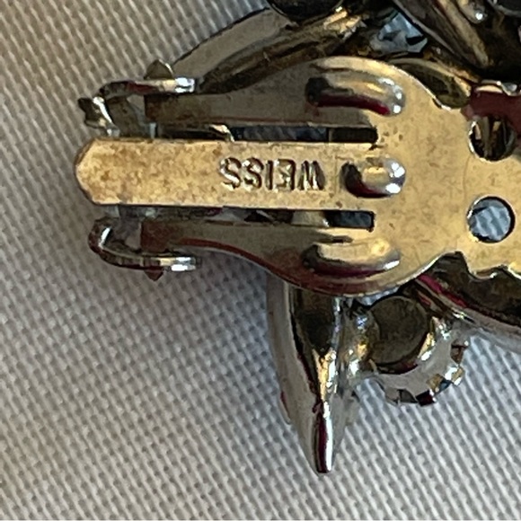 🎁 VINTAGE WEISS AURORA BOREALIS EAR CLIP ONS - Picture 5 of 8